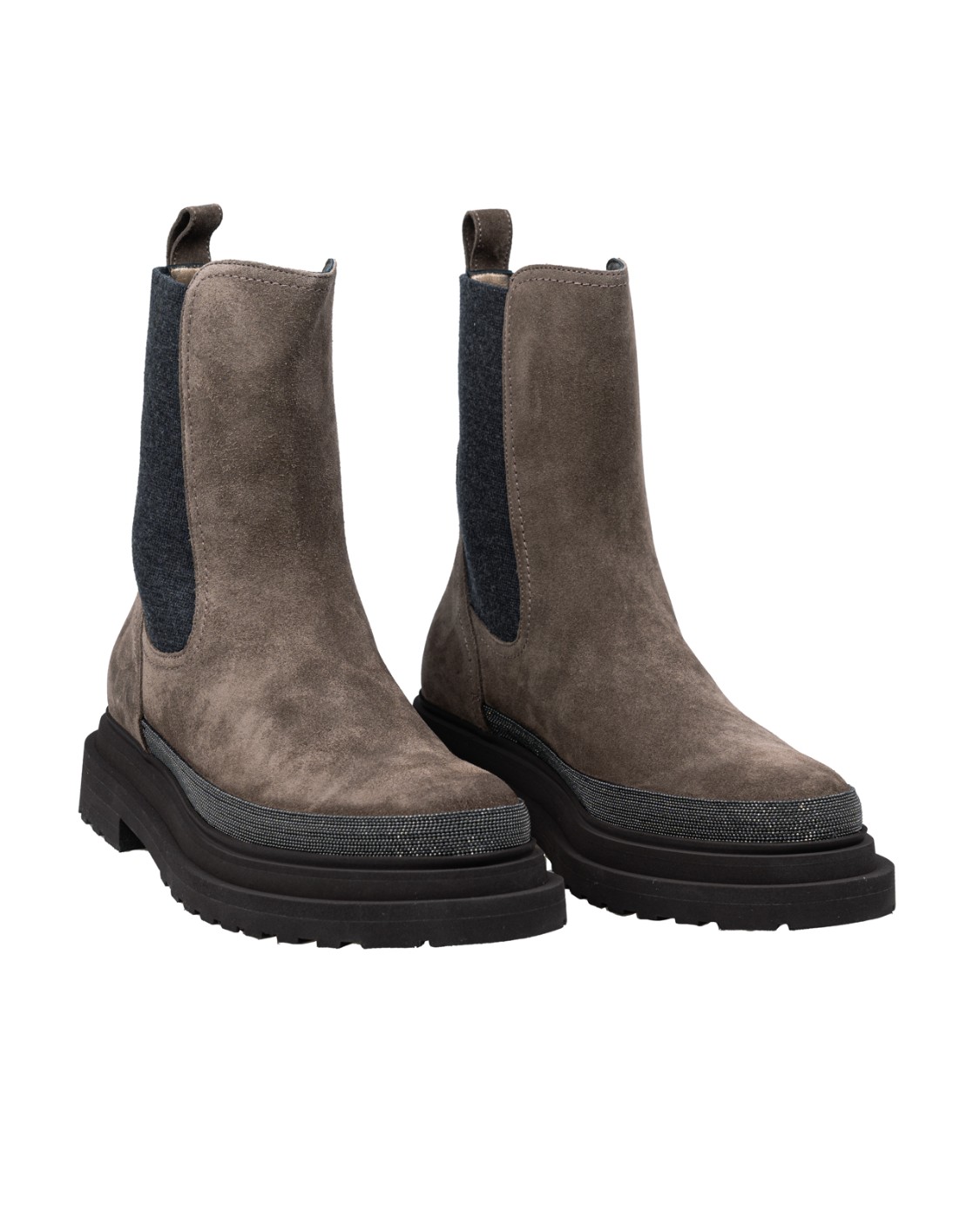 shop BRUNELLO CUCINELLI  Boots: Brunello Cucinelli Chelsea Boot in camoscio con Precious Contour.
Fasce elastiche laterali.
Fodera in pelle.
Battistrada in gomma TPU.
Inserti elastici laterali per favorire il comfort.
Decorazione in monile Nickel-free.
L'alzata misura 4 cm.
Composizione: vera pelle.
Made in Italy.. MZSFG2745-C8769 number 5093756